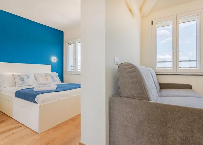 Corso Adriano 13 - La Torre Μόντενα